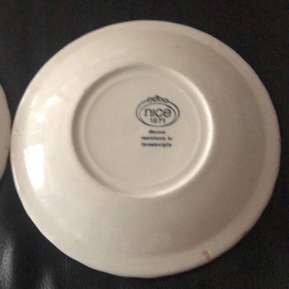 1871 Vintage Italian Country Castle Salad size plates - Picture 6 of 6